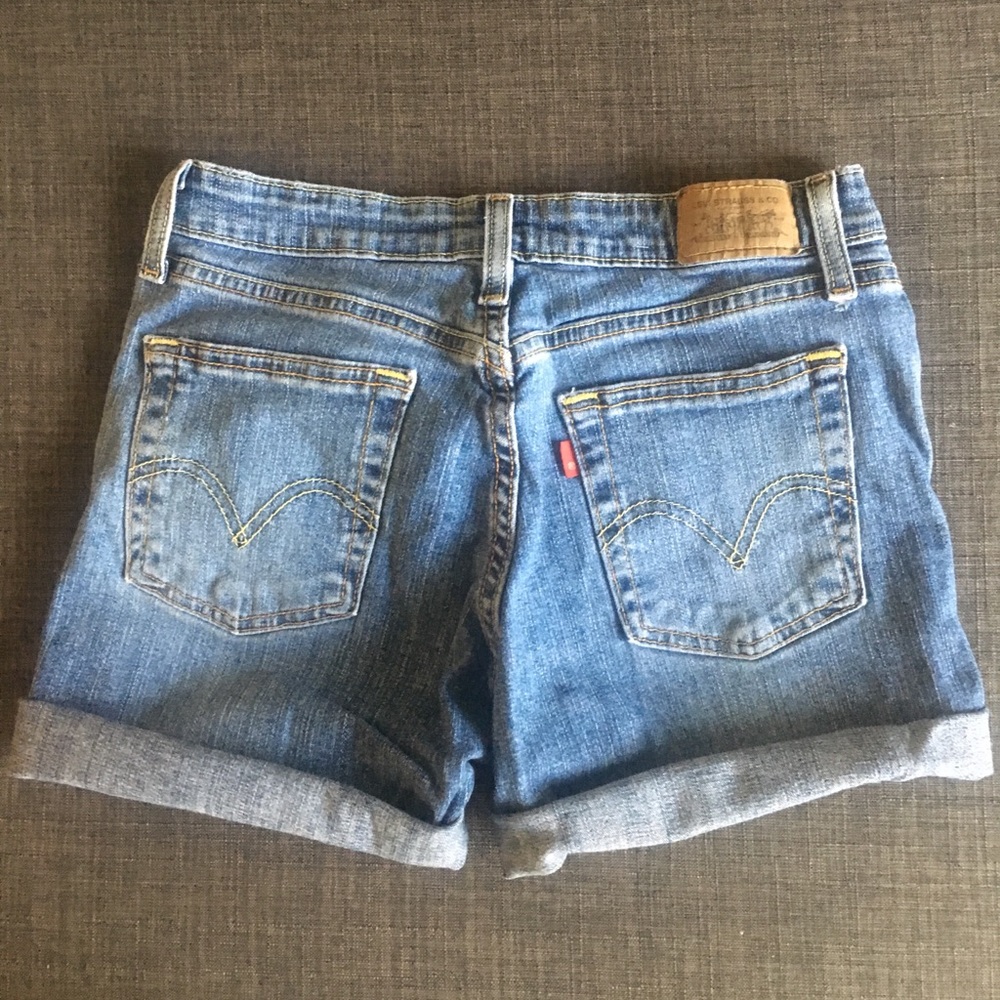 Levi’s Jean Cutoff Shorts